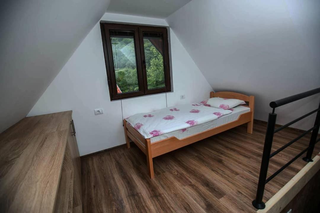 Zoranovi Konaci Villa Jevtici Ngoại thất bức ảnh
