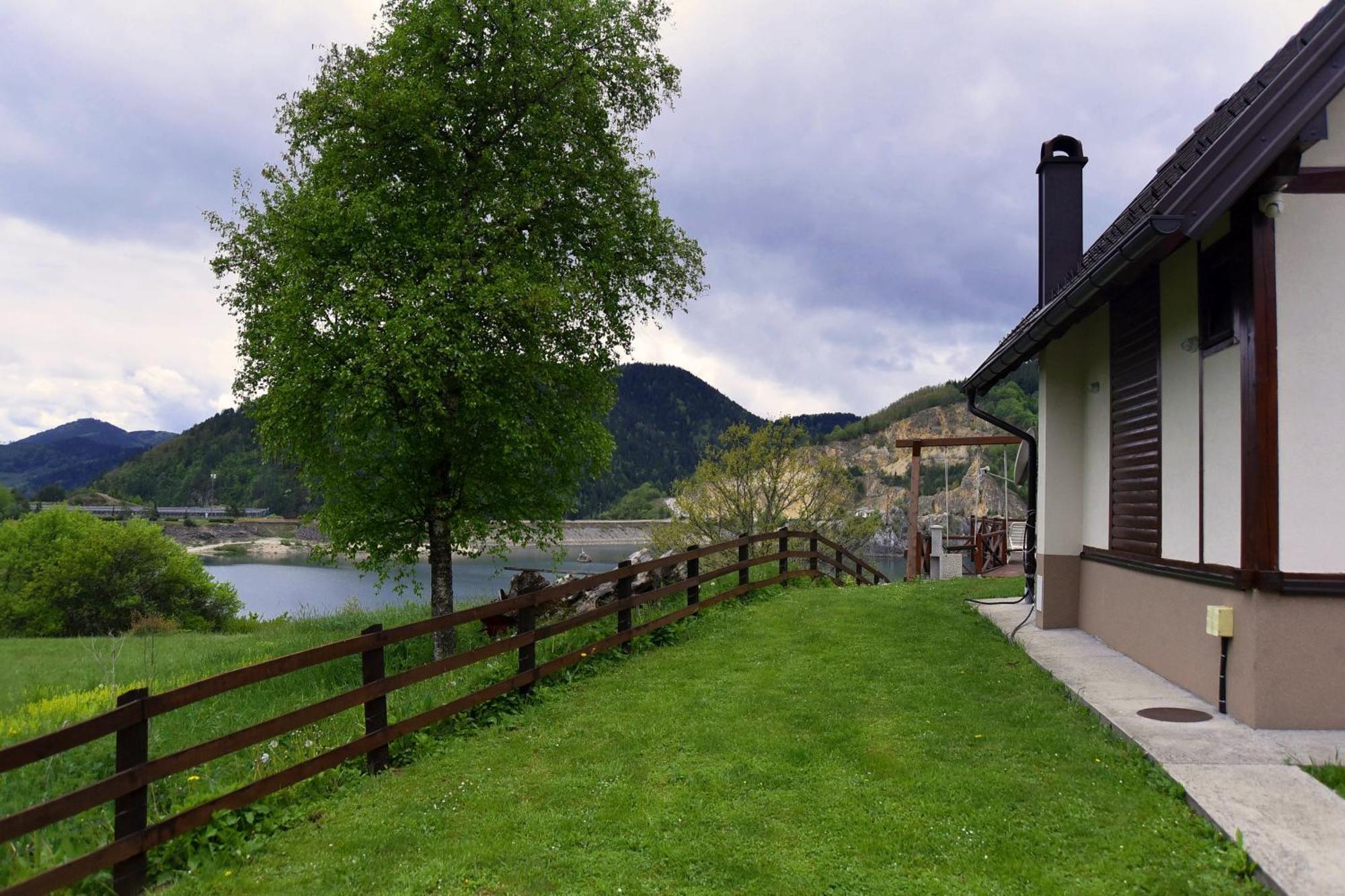 Zoranovi Konaci Villa Jevtici Ngoại thất bức ảnh